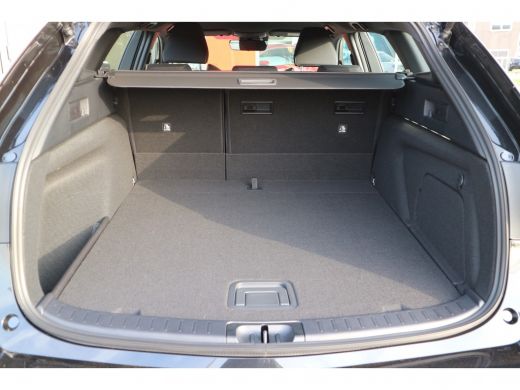 Toyota Corolla Touring Sports 2.0 Hybrid Style | 5 jaar garantie en 5 jaar gratis onderhoud | ActivLease financial lease