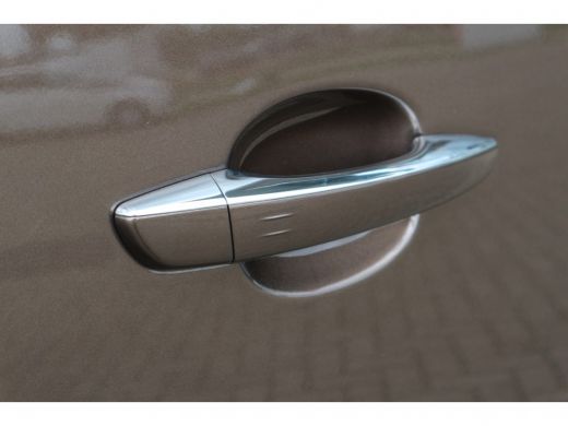 Toyota ProAce Long Worker 2.0 D-4D Professional met bijrijderstoel | 5 jaar garantie en 5 jaar gratis onderhoud | ActivLease financial lease