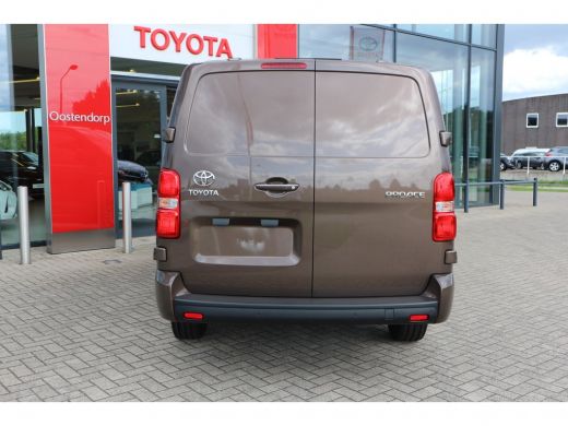 Toyota ProAce Long Worker 2.0 D-4D Professional met bijrijderstoel | 5 jaar garantie en 5 jaar gratis onderhoud | ActivLease financial lease