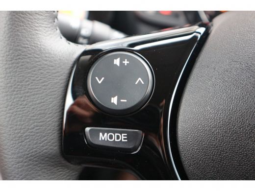 Toyota Aygo 1.0 VVT-i x-cite | Fabrieksgarantie | ActivLease financial lease