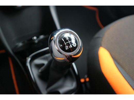 Toyota Aygo 1.0 VVT-i x-cite | Fabrieksgarantie | ActivLease financial lease