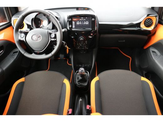 Toyota Aygo 1.0 VVT-i x-cite | Fabrieksgarantie | ActivLease financial lease