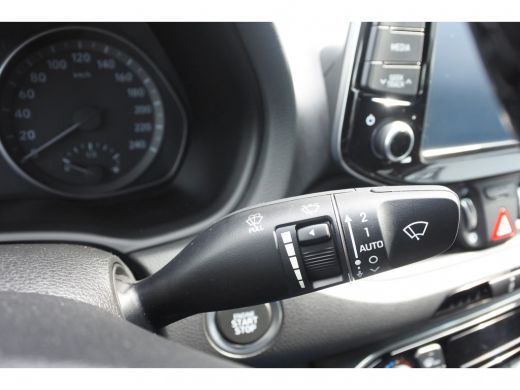 Hyundai i30 Fastback 1.4 T-GDI Premium Navigatie | Airco (automatisch) | Achteruitrijcamera ActivLease financial lease