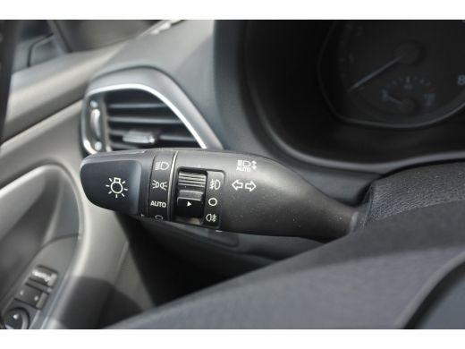 Hyundai i30 Fastback 1.4 T-GDI Premium Navigatie | Airco (automatisch) | Achteruitrijcamera ActivLease financial lease