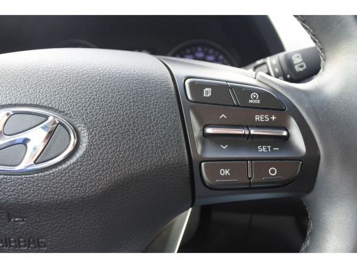 Hyundai i30 1.4 Turbo 140pk Premium Hatchback | Rijklaar zonder afleveringskosten! | Navigatie | Cruise & Cli... ActivLease financial lease