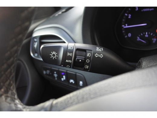Hyundai i30 1.4 Turbo 140pk Premium Hatchback | Rijklaar zonder afleveringskosten! | Navigatie | Cruise & Cli... ActivLease financial lease
