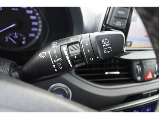 Hyundai i30 1.4 Turbo 140pk Premium Hatchback | Rijklaar zonder afleveringskosten! | Navigatie | Cruise & Cli... ActivLease financial lease