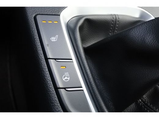 Hyundai i30 1.4 Turbo 140pk Premium Hatchback | Rijklaar zonder afleveringskosten! | Navigatie | Cruise & Cli... ActivLease financial lease