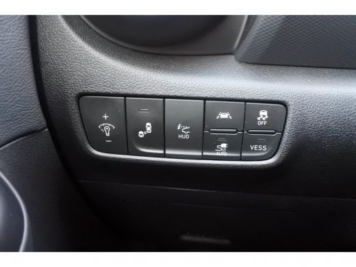 Hyundai Kona EV Premium 64 kWh 4% bijtelling | Navi | Achteruitrijcamera ActivLease financial lease