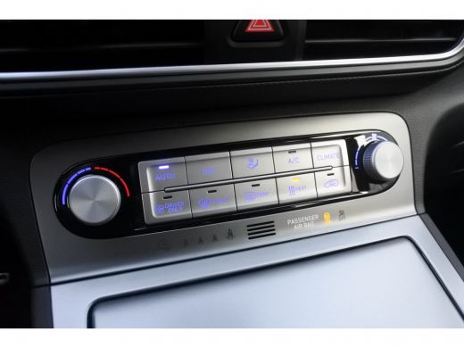 Hyundai Kona EV Premium 64 kWh 4% bijtelling | Navi | Achteruitrijcamera ActivLease financial lease