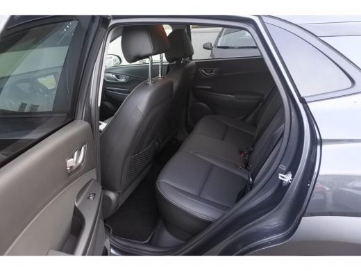 Hyundai Kona EV Premium 64 kWh 4% bijtelling | Navi | Achteruitrijcamera ActivLease financial lease