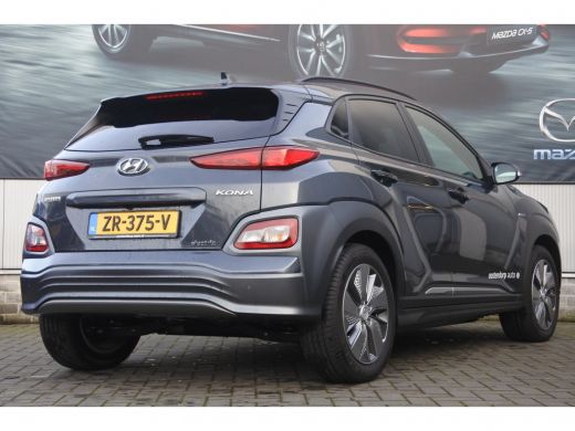 Hyundai Kona EV Premium 64 kWh 4% bijtelling | Navi | Achteruitrijcamera ActivLease financial lease