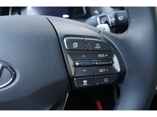 Hyundai IONIQ Comfort EV 4% Bijtelling | Automaat | Navi | Achteruitrijcamera ActivLease financial lease