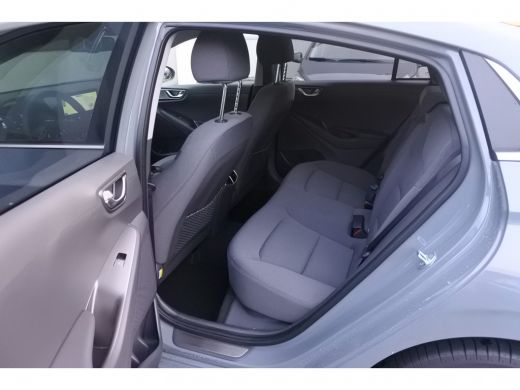 Hyundai IONIQ Comfort EV 4% Bijtelling | Automaat | Navi | Achteruitrijcamera ActivLease financial lease
