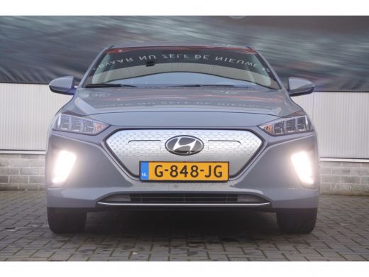 Hyundai IONIQ Comfort EV 4% Bijtelling | Automaat | Navi | Achteruitrijcamera ActivLease financial lease