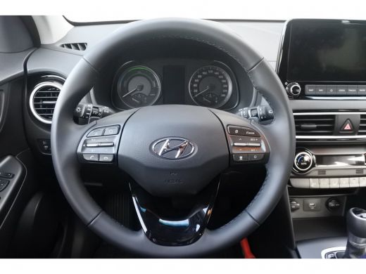 Hyundai Kona 1.6 GDI HEV Comfort Automaat | Navigatie | Achteruitrijcamera | 1.300 KG trekgewicht | ActivLease financial lease