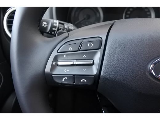 Hyundai Kona 1.6 GDI HEV Comfort Automaat | Navigatie | Achteruitrijcamera | 1.300 KG trekgewicht | ActivLease financial lease