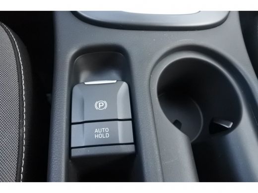 Hyundai Kona 1.6 GDI HEV Comfort Automaat | Navigatie | Achteruitrijcamera | 1.300 KG trekgewicht | ActivLease financial lease