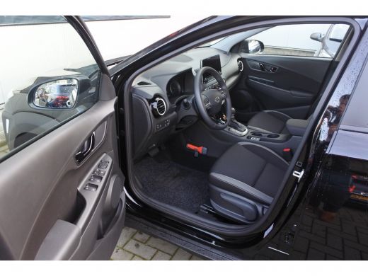 Hyundai Kona 1.6 GDI HEV Comfort Automaat | Navigatie | Achteruitrijcamera | 1.300 KG trekgewicht | ActivLease financial lease