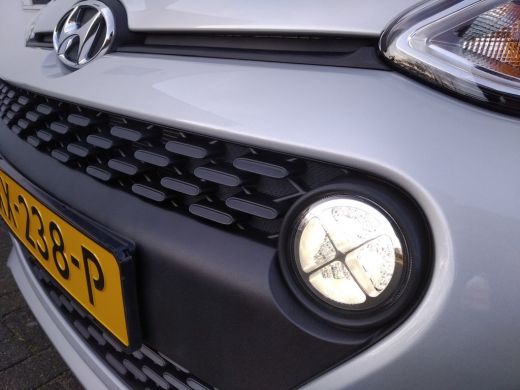 Hyundai i10 1.0i Comfort | Rijklaar zonder afleveringskosten! | Airconditioning | Cruise Control | Mistlampen... ActivLease financial lease