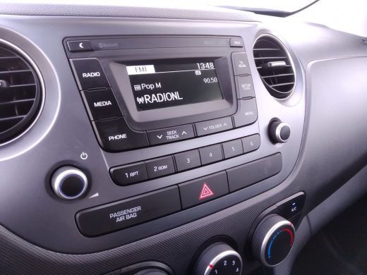 Hyundai i10 1.0i Comfort | Rijklaar zonder afleveringskosten! | Airconditioning | Cruise Control | Mistlampen... ActivLease financial lease