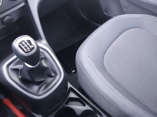 Hyundai i10 1.0i Comfort | Rijklaar zonder afleveringskosten! | Airconditioning | Cruise Control | Mistlampen... ActivLease financial lease