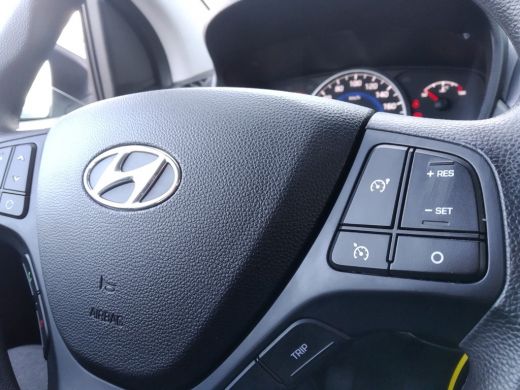 Hyundai i10 1.0i Comfort | Rijklaar zonder afleveringskosten! | Airconditioning | Cruise Control | Mistlampen... ActivLease financial lease
