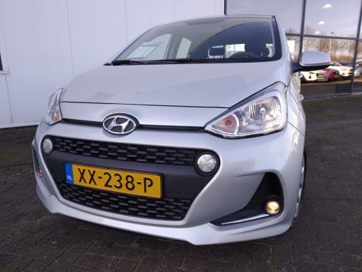 Hyundai i10 1.0i Comfort | Rijklaar zonder afleveringskosten! | Airconditioning | Cruise Control | Mistlampen... ActivLease financial lease