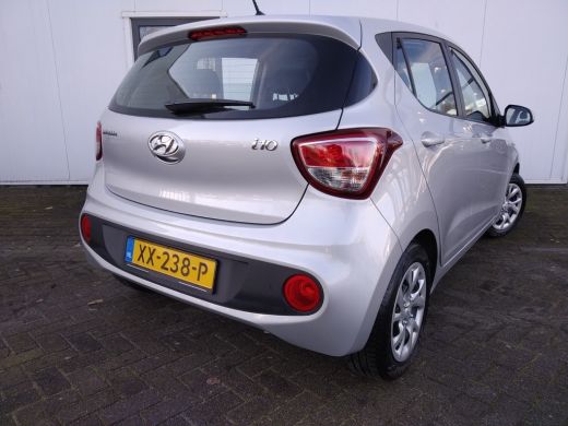 Hyundai i10 1.0i Comfort | Rijklaar zonder afleveringskosten! | Airconditioning | Cruise Control | Mistlampen... ActivLease financial lease
