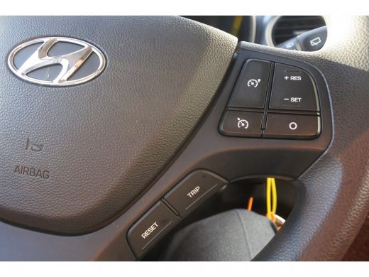 Hyundai i10 1.0i Comfort | Airconditioning | Cruise Control | Mistlampen voor | Led Dagrijverlichting | Blue ... ActivLease financial lease