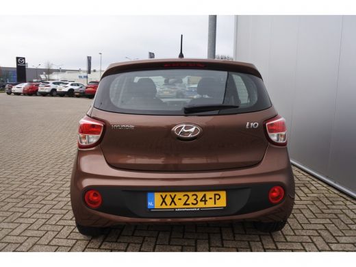 Hyundai i10 1.0i Comfort | Airconditioning | Cruise Control | Mistlampen voor | Led Dagrijverlichting | Blue ... ActivLease financial lease