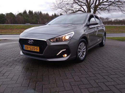 Hyundai i30 1.0 Turbo | Comfort Hatchback | Rijklaar zonder afleveringskosten! | Climate Control | Cruise Con... Hyundai i30 1.0 Turbo | Comfort Hatchback | Rijklaar zonder afleveringskosten! | Climate Control | Cruise Con...