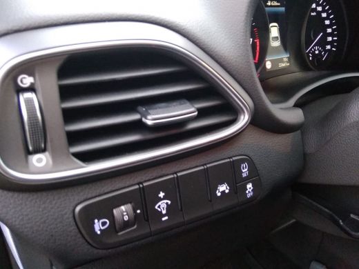 Hyundai i30 1.0 Turbo | Comfort Hatchback | Rijklaar zonder afleveringskosten! | Climate Control | Cruise Con... ActivLease financial lease