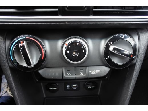 Hyundai Kona 1.6 T-GDI Comfort Automaat | Navigatie | Airco ActivLease financial lease