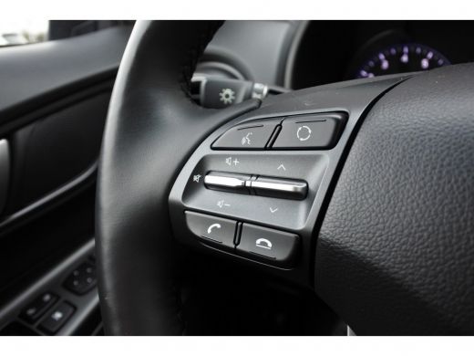 Hyundai Kona 1.6 T-GDI Comfort Automaat | Navigatie | Airco ActivLease financial lease