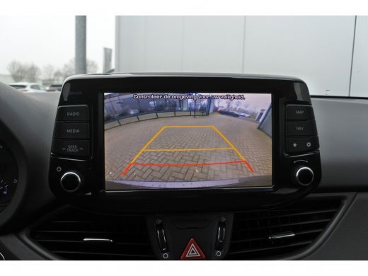Hyundai i30 1.0 T-GDI Premium Hatchback | Rijklaar zonder afleveringskosten! | Full Led | Camera | Parkeersen... ActivLease financial lease