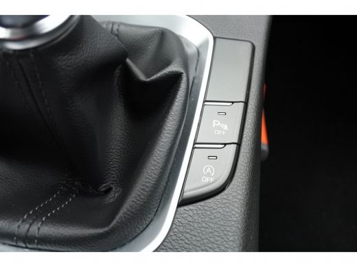 Hyundai i30 1.0 T-GDI Premium Hatchback | Rijklaar zonder afleveringskosten! | Full Led | Camera | Parkeersen... ActivLease financial lease