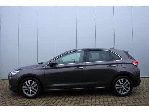 Hyundai i30 1.0 T-GDI Premium Hatchback | Rijklaar zonder afleveringskosten! | Full Led | Camera | Parkeersen...