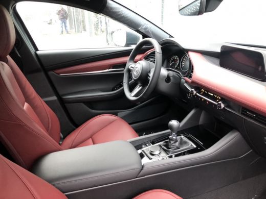 Mazda 3 SkyActiv-X Luxury i-Active-sense Model 2020!! Leder / 360gr camera / Led / Radar cruise ActivLease financial lease