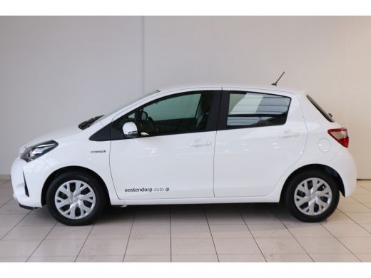 Toyota Yaris 1.5 Hybrid Active | Cruise control | Climate control | Toyota Safety sense | Parkeer camera | ActivLease financial lease