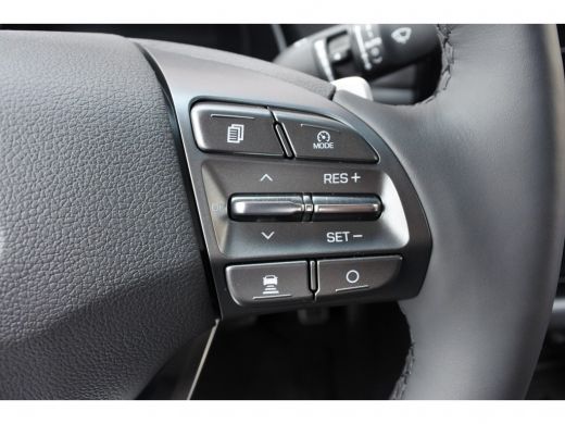 Hyundai IONIQ 1.6 GDi HEV Premium Automaat | Navigatie | Achteruitrijcamera ActivLease financial lease