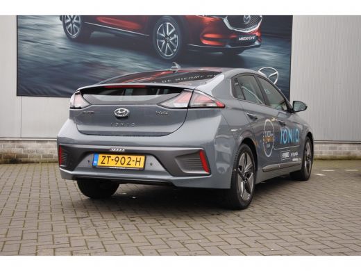 Hyundai IONIQ 1.6 GDi HEV Premium Automaat | Navigatie | Achteruitrijcamera ActivLease financial lease