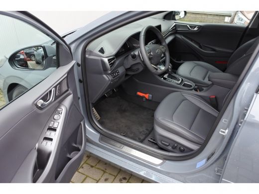 Hyundai IONIQ 1.6 GDi HEV Premium Automaat | Navigatie | Achteruitrijcamera ActivLease financial lease