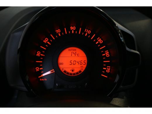 Toyota Aygo 1.0 VVT-i x-fun | Bluetooth | Airco | LED dagrijverlichting | Elektrische ramen | ActivLease financial lease