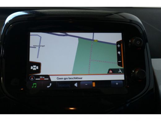 Toyota Aygo 1.0 VVT-i x-joy | Navigatie | Climate control | Lichtsensor | Parkeer camera | ActivLease financial lease