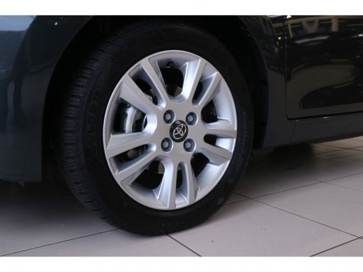 Toyota Aygo 1.0 VVT-i x-joy | Navigatie | Climate control | Lichtsensor | Parkeer camera | ActivLease financial lease