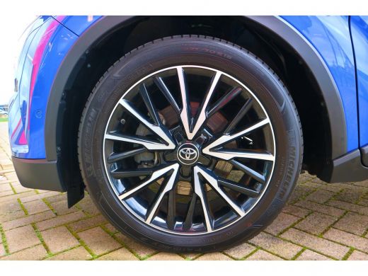 Toyota C-HR 1.8 Hybrid Bi-Tone | Rijklaar incl. 24 mnd garantie | ActivLease financial lease
