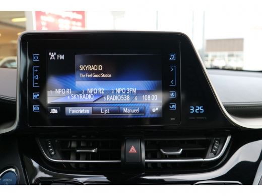 Toyota C-HR 1.8 Hybrid Bi-Tone | Rijklaar incl. 24 mnd garantie | ActivLease financial lease