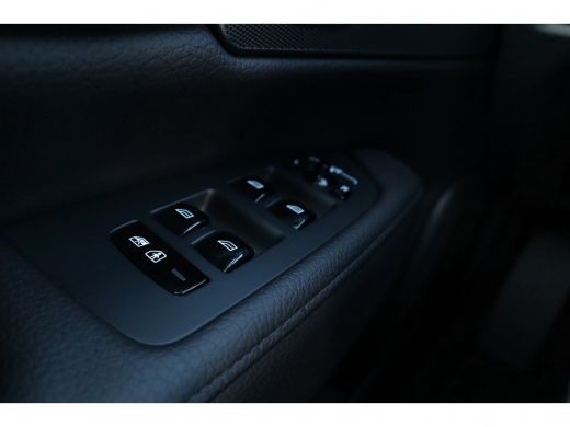 Volvo  S90 2.0 T4 Momentum | Leder | Parkeersensoren | Stoelverwarming ActivLease financial lease