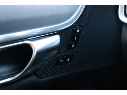 Volvo  S90 2.0 T4 Momentum | Leder | Parkeersensoren | Stoelverwarming ActivLease financial lease